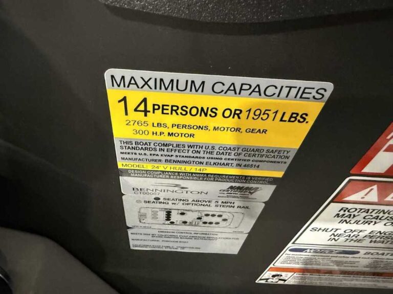 2026 Bennington 25LTSB - Blackout US-ETWS9076J526 [photo 15]